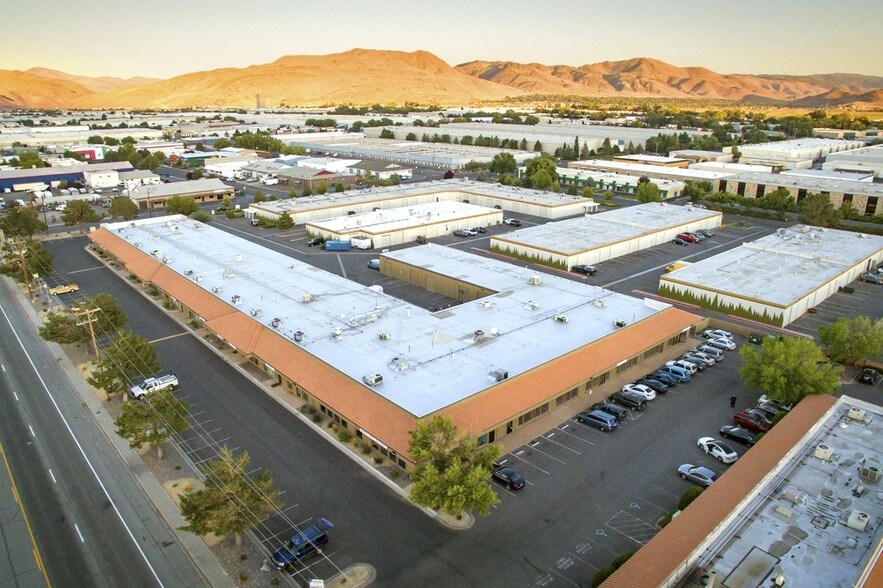 155 Glendale Ave, Sparks, NV for lease - Building Photo - Image 2 of 13
