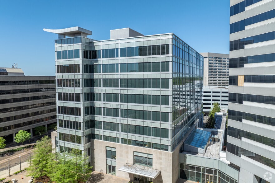 190 E Capitol St, Jackson, MS for lease - Building Photo - Image 2 of 6