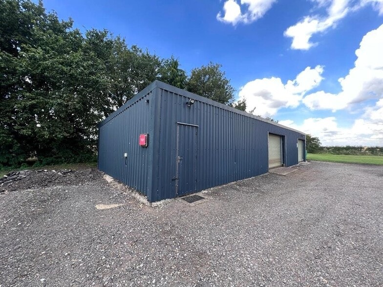 Stotfold Road, Arlesey for lease - Building Photo - Image 2 of 3