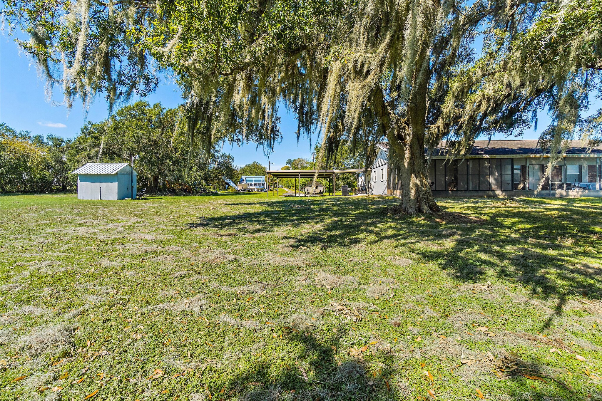 6821 Maple Ln, Tampa, FL 33610 - Land for Sale | LoopNet