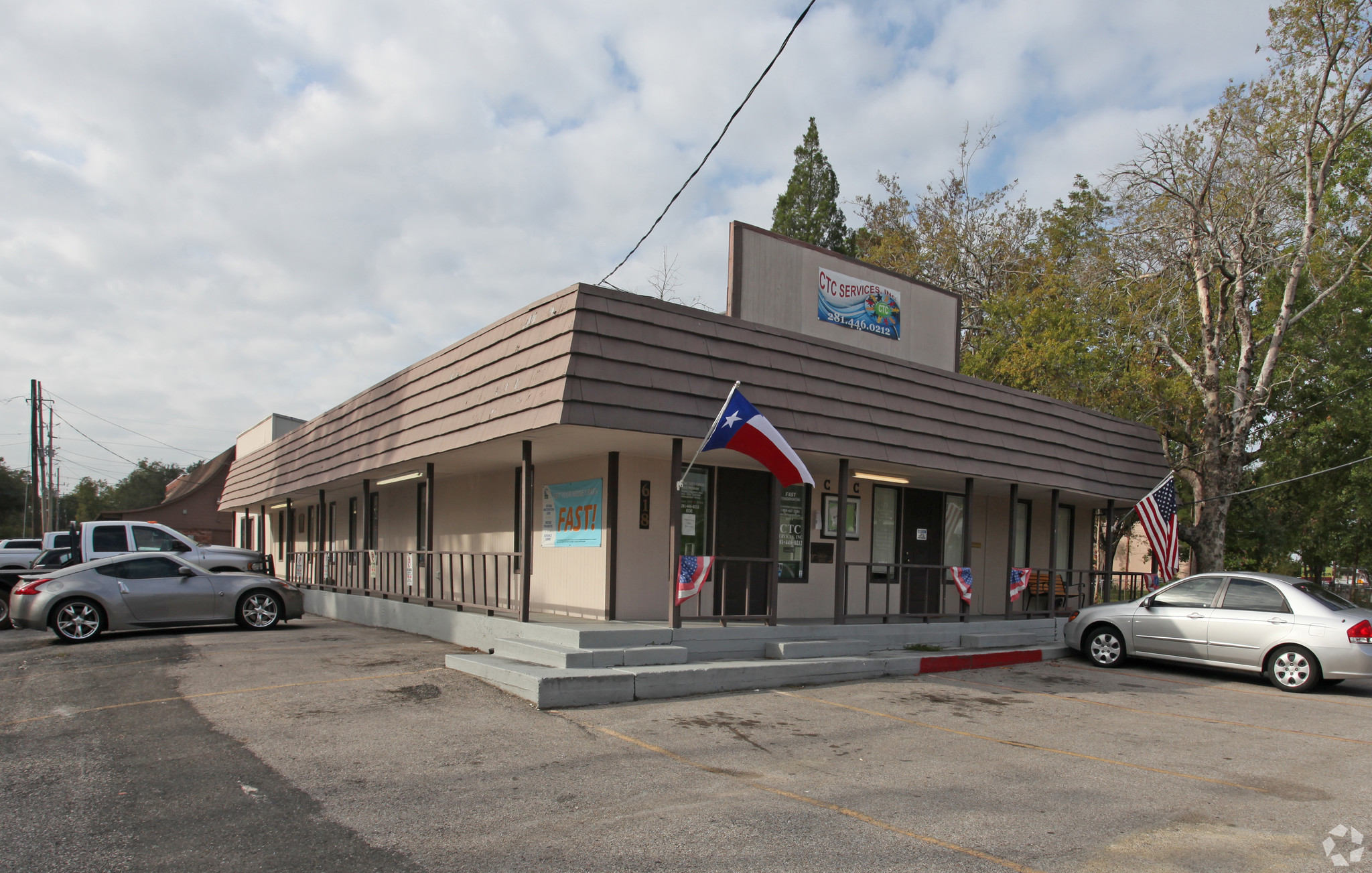 618 1st St E, Humble, TX for sale Building Photo- Image 1 of 1