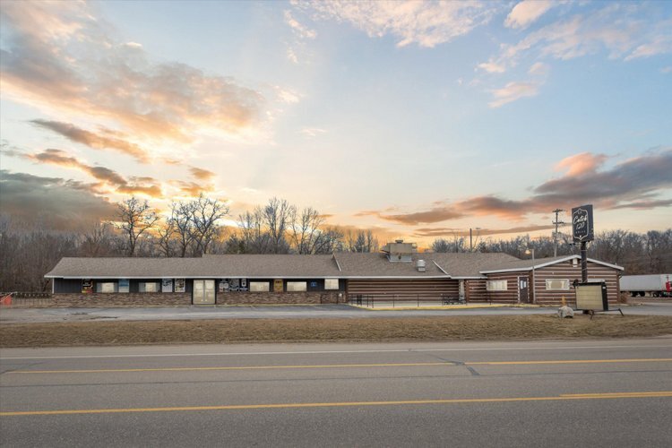 20022 W Howard City Edmore Rd, Howard City, MI 49329