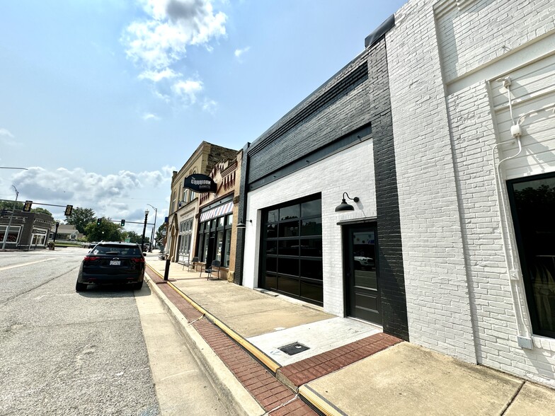 117 Lee st, Fort Gibson, OK for sale - Building Photo - Image 3 of 47