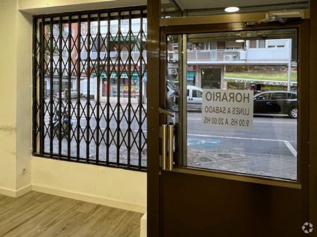 Multifamily in Madrid, Madrid for sale Interior Photo- Image 1 of 2