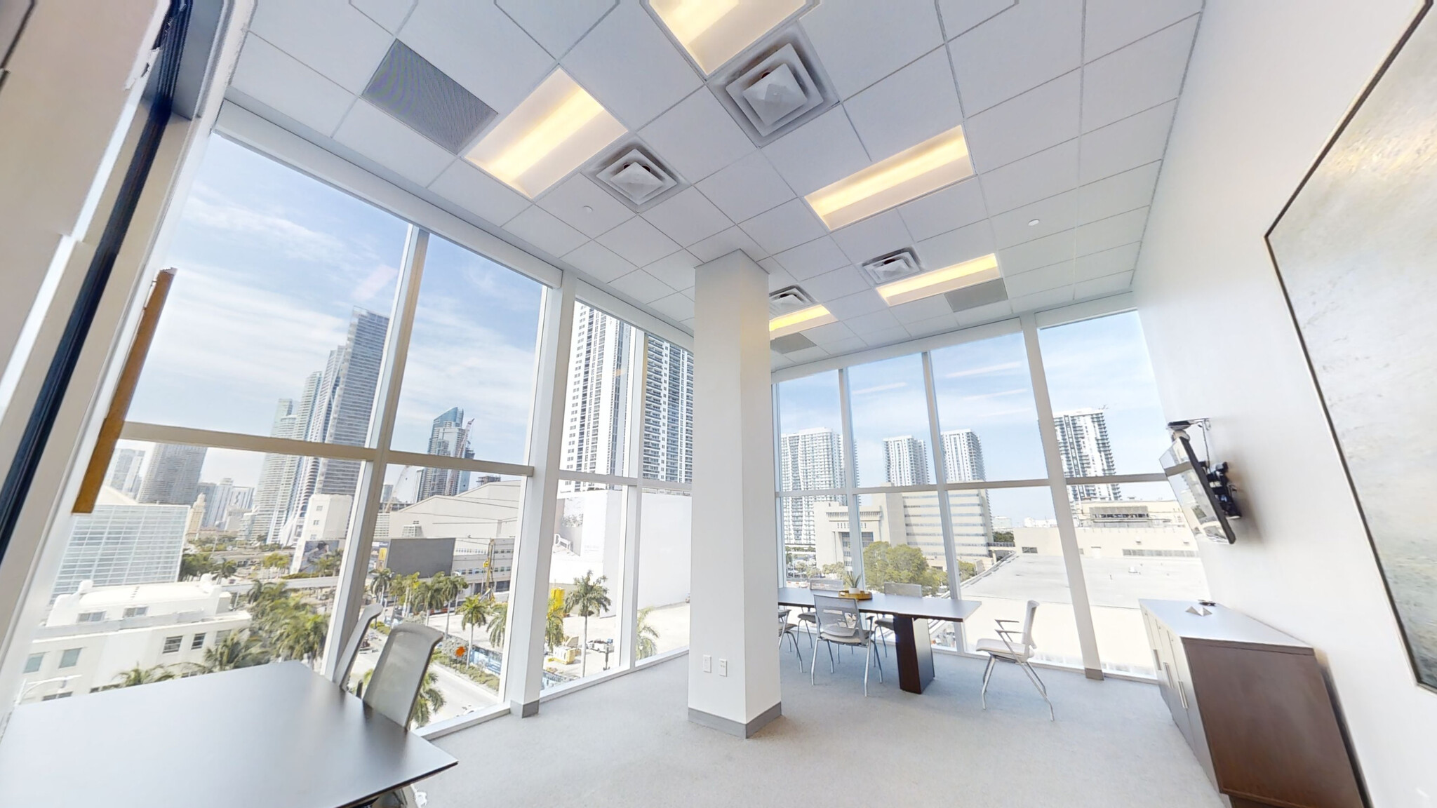 1501 Biscayne Blvd, Miami, FL for lease Interior Photo- Image 1 of 14