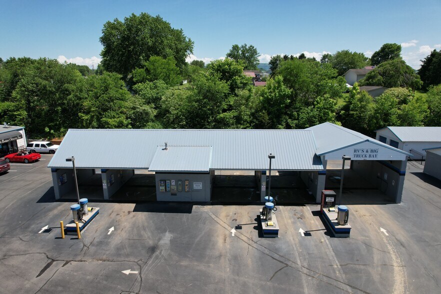 821 Boyds Creek Hwy, Seymour, TN 37865 Specialty for Sale