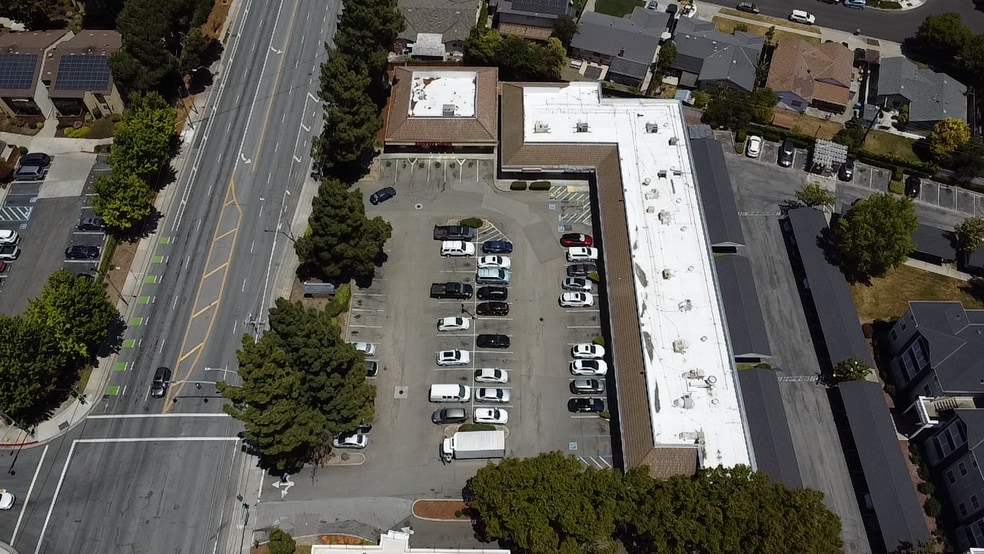 2676-2694 Cropley Ave, San Jose, CA for lease - Building Photo - Image 3 of 10