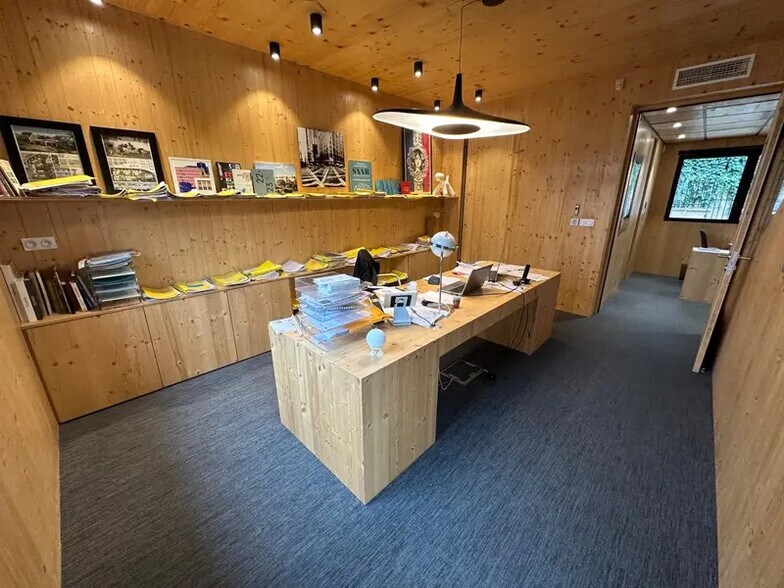 Flex in Tassin-la-Demi-Lune for sale - Interior Photo - Image 3 of 13