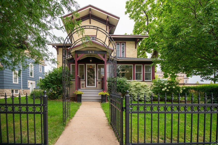 143 Church Ave, Oshkosh, WI for sale - Building Photo - Image 2 of 57