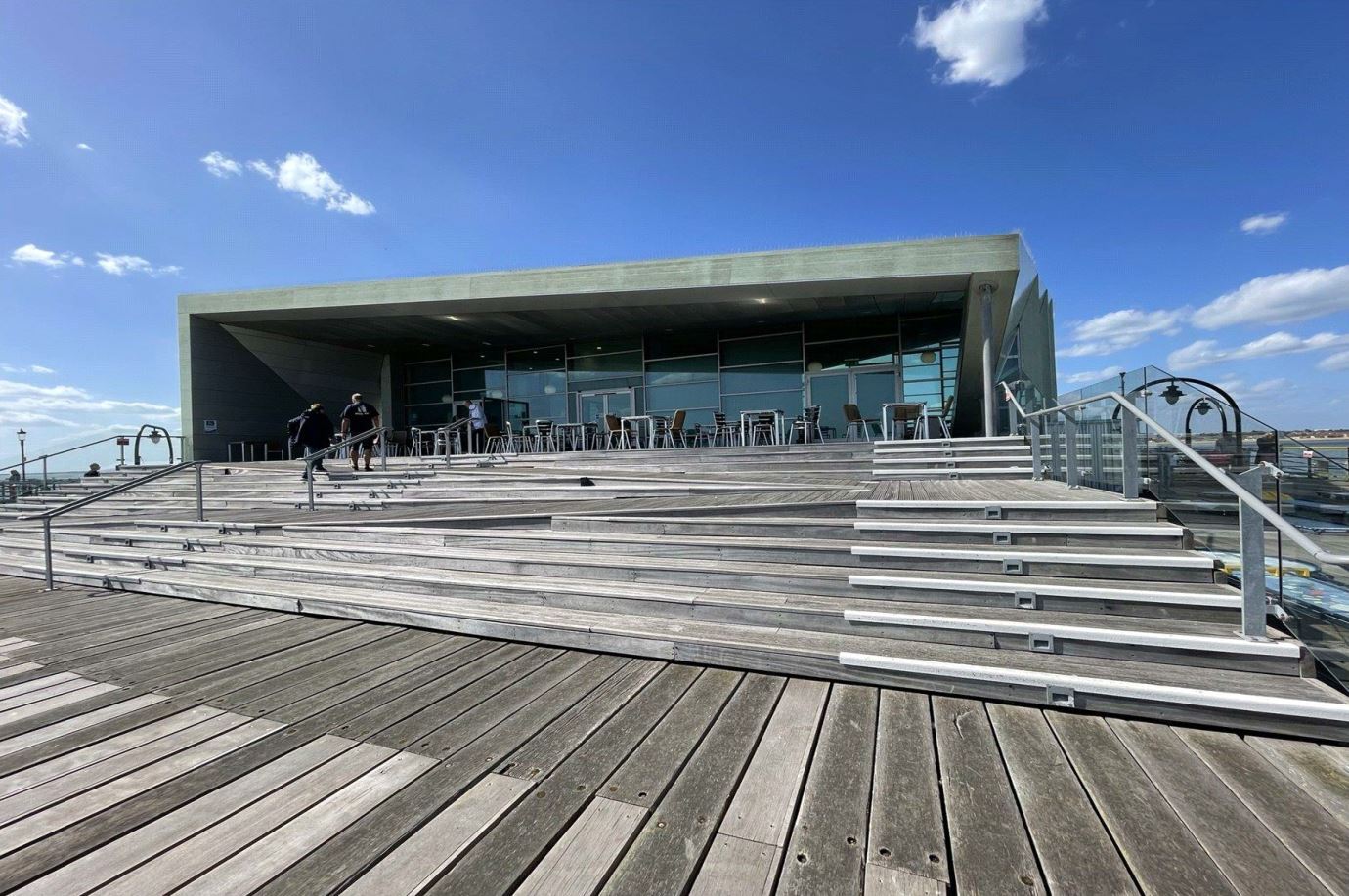 Western Esplanade, Southend On Sea for sale Primary Photo- Image 1 of 1