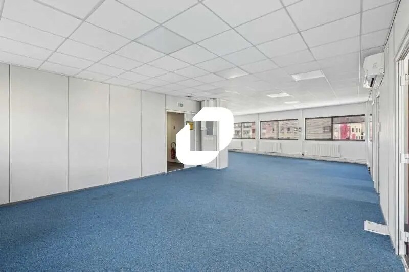 Office in Chilly-Mazarin for sale - Interior Photo - Image 3 of 14