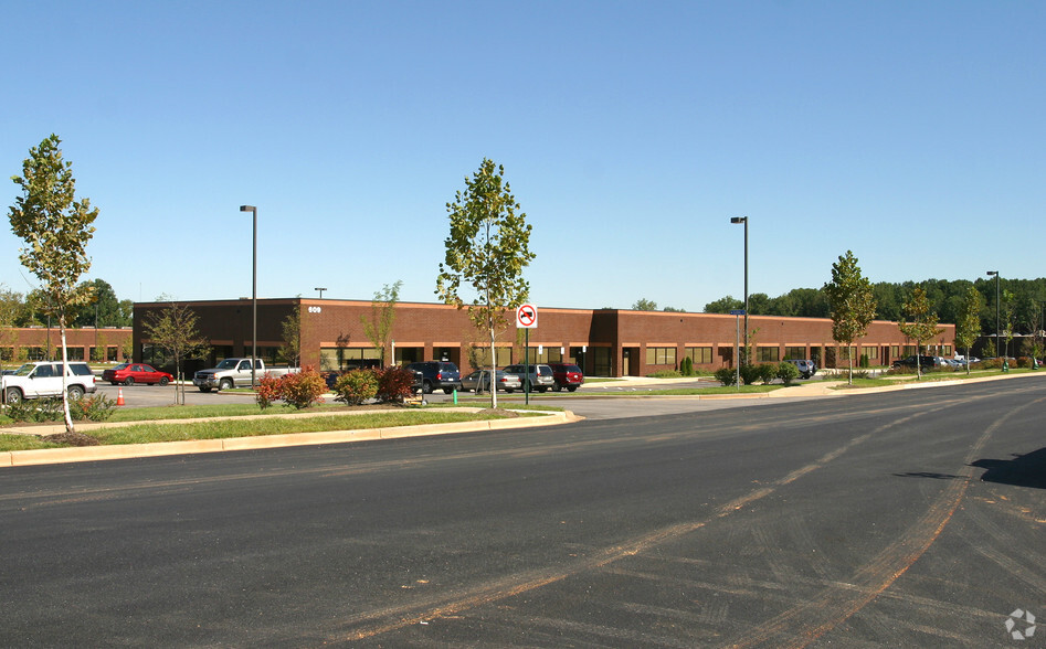 609 Global Way, Linthicum, MD for lease - Building Photo - Image 2 of 6