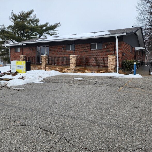 6420 Parallel Ave, Kansas City, KS for lease - Primary Photo - Image 1 of 1