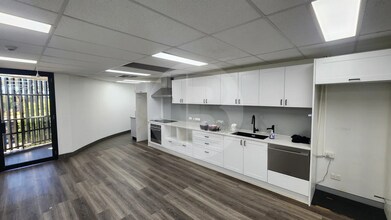 25 Huntingwood Dr, Huntingwood for lease Interior Photo- Image 2 of 5