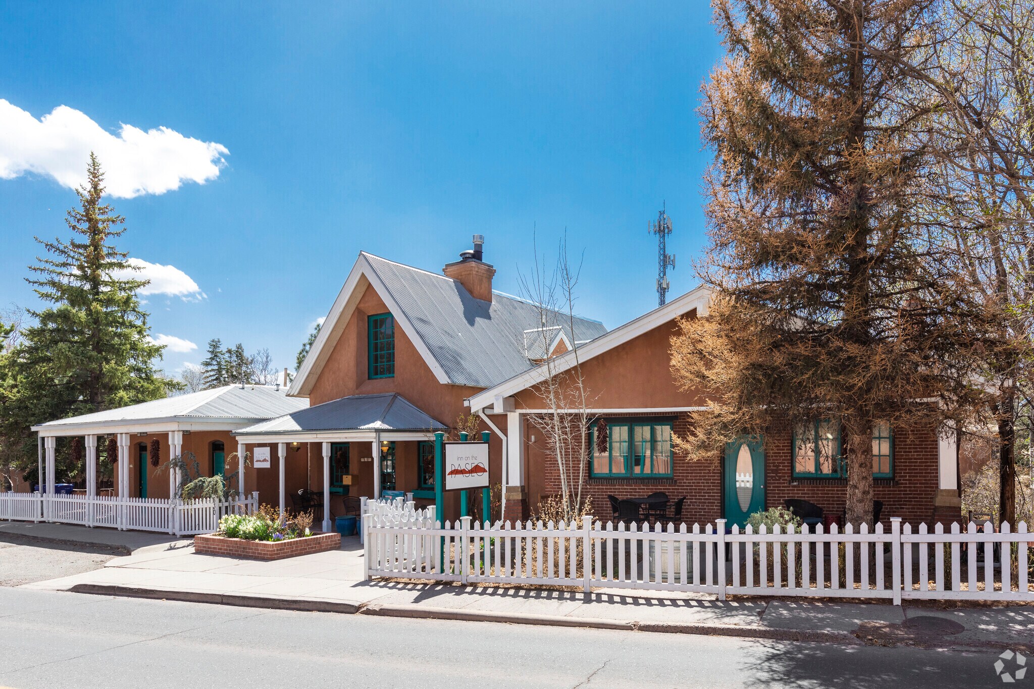 630 Paseo de Peralta, Santa Fe, NM for sale Building Photo- Image 1 of 1