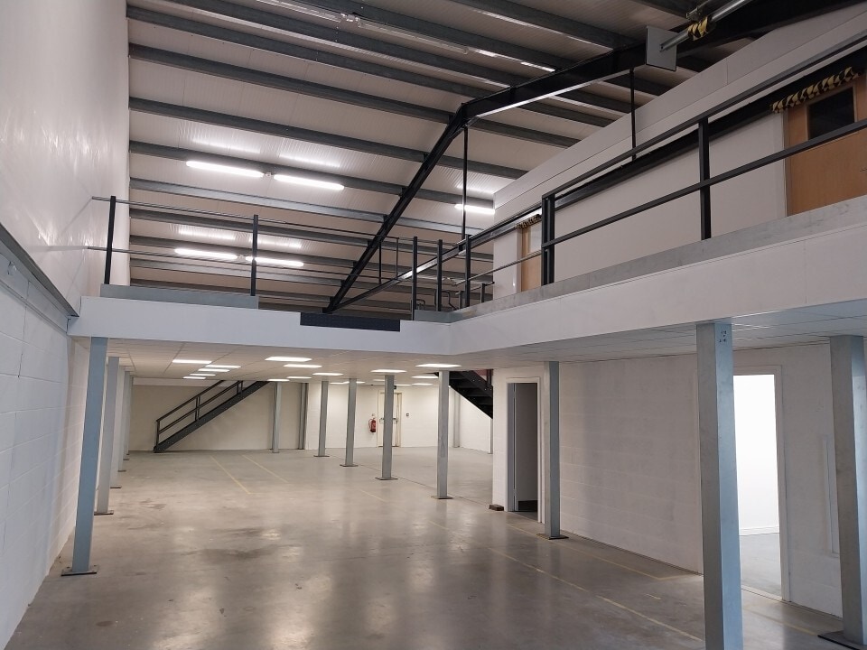 Newark Rd, Lincoln for lease Interior Photo- Image 1 of 5