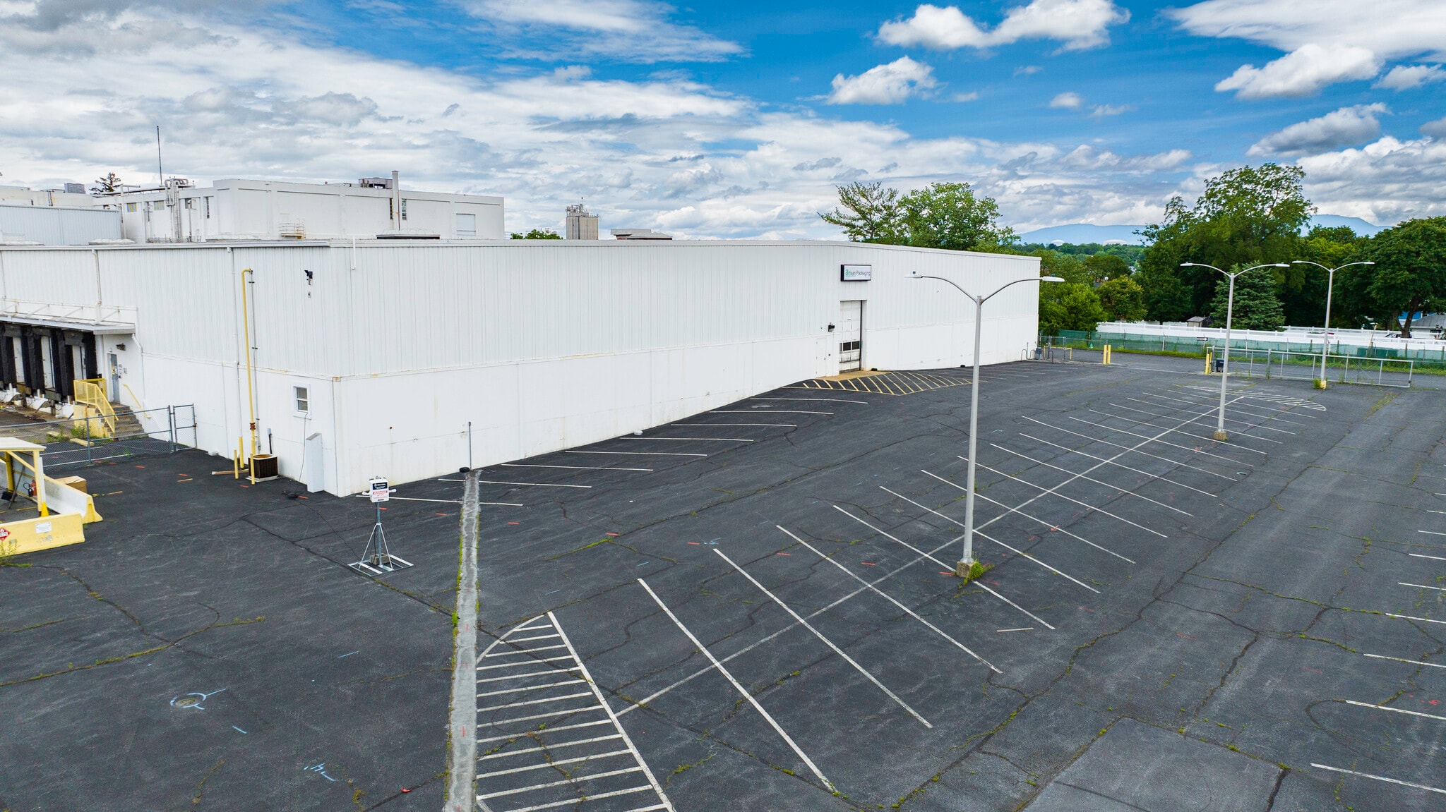 291 W Wolfe St, Harrisonburg, VA for lease Building Photo- Image 1 of 12