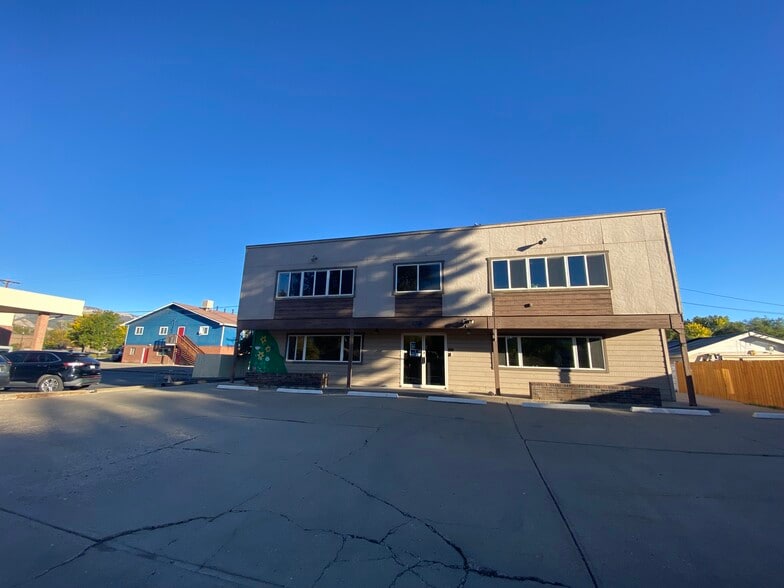 136 E 12th St, Rifle, CO for lease - Building Photo - Image 2 of 2