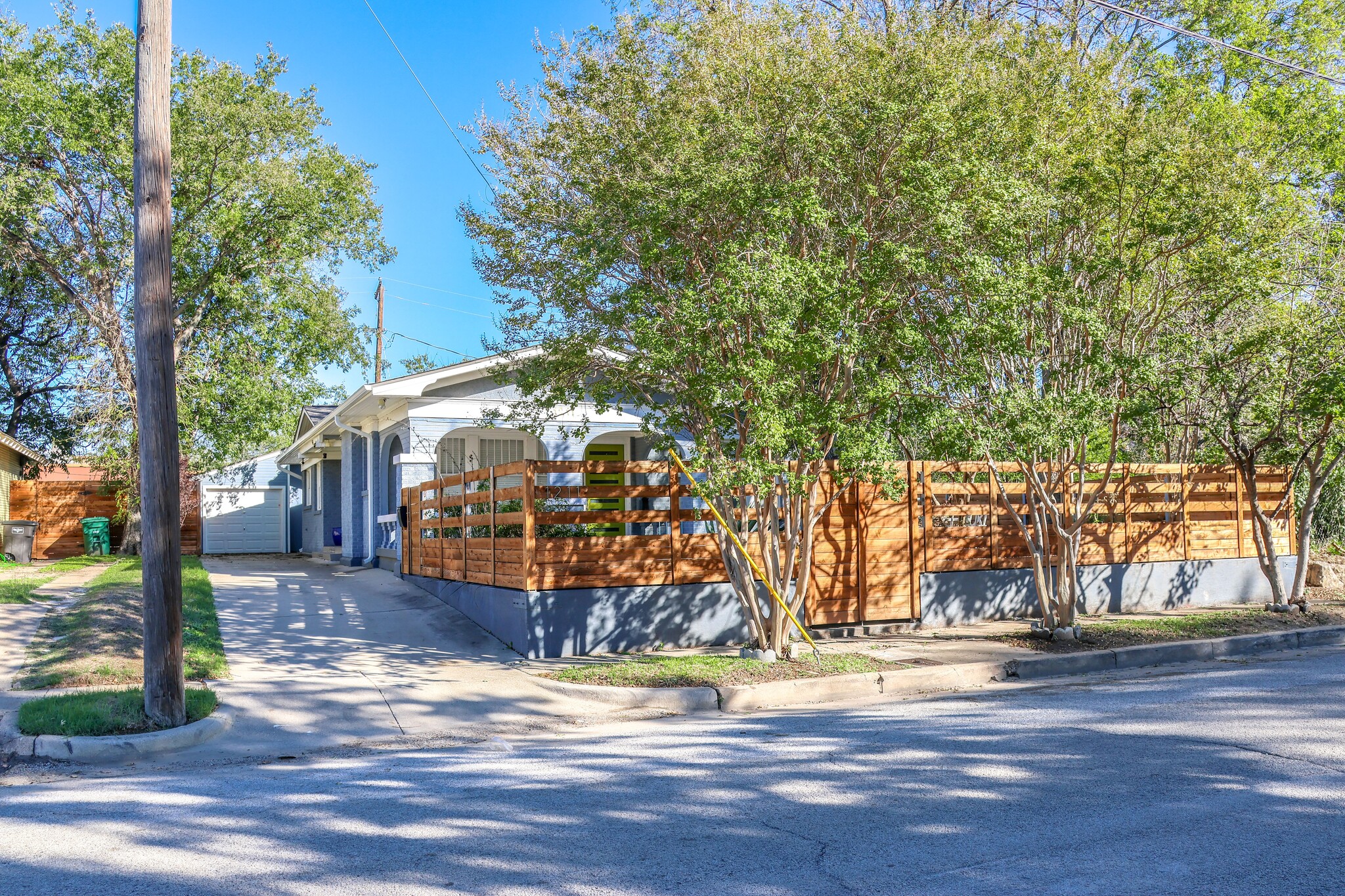 1211 S Lake St, Fort Worth, TX for sale Building Photo- Image 1 of 1