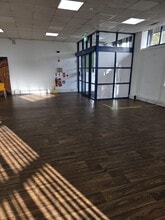 Remembrance Rd, Coventry for lease Interior Photo- Image 1 of 5