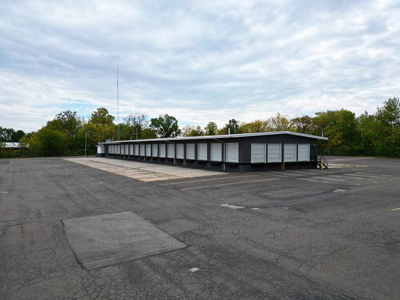 750 County Line Rd, Colmar, PA for lease - Building Photo - Image 2 of 6