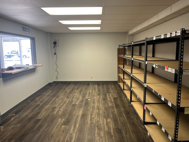 8175 E 46th St, Tulsa, OK for sale - Building Photo - Image 3 of 11