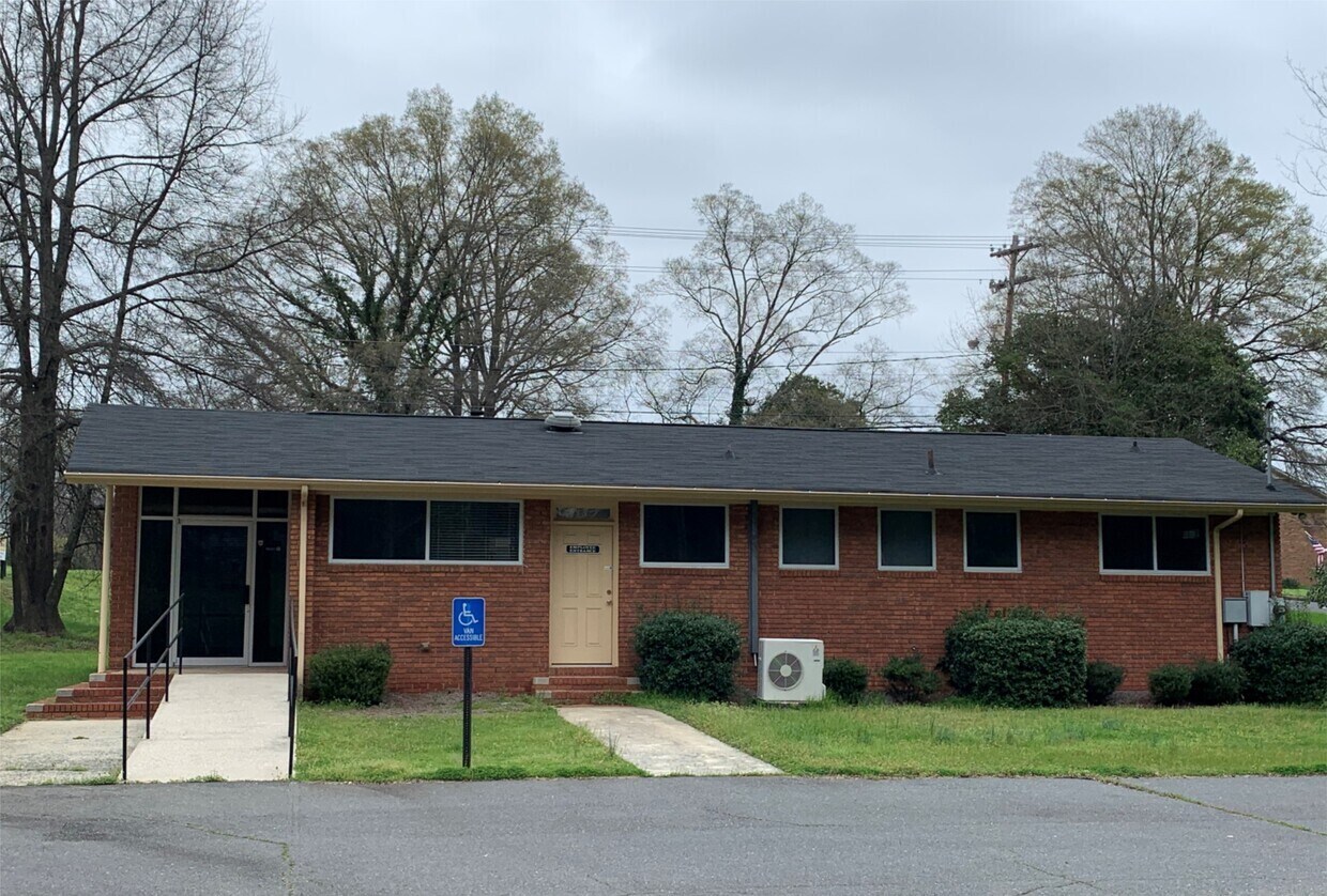 1307 Ebenezer Rd, Rock Hill, SC 29732