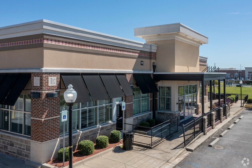 McFarland Blvd & 13th St E, Tuscaloosa, AL for lease - Building Photo - Image 2 of 7