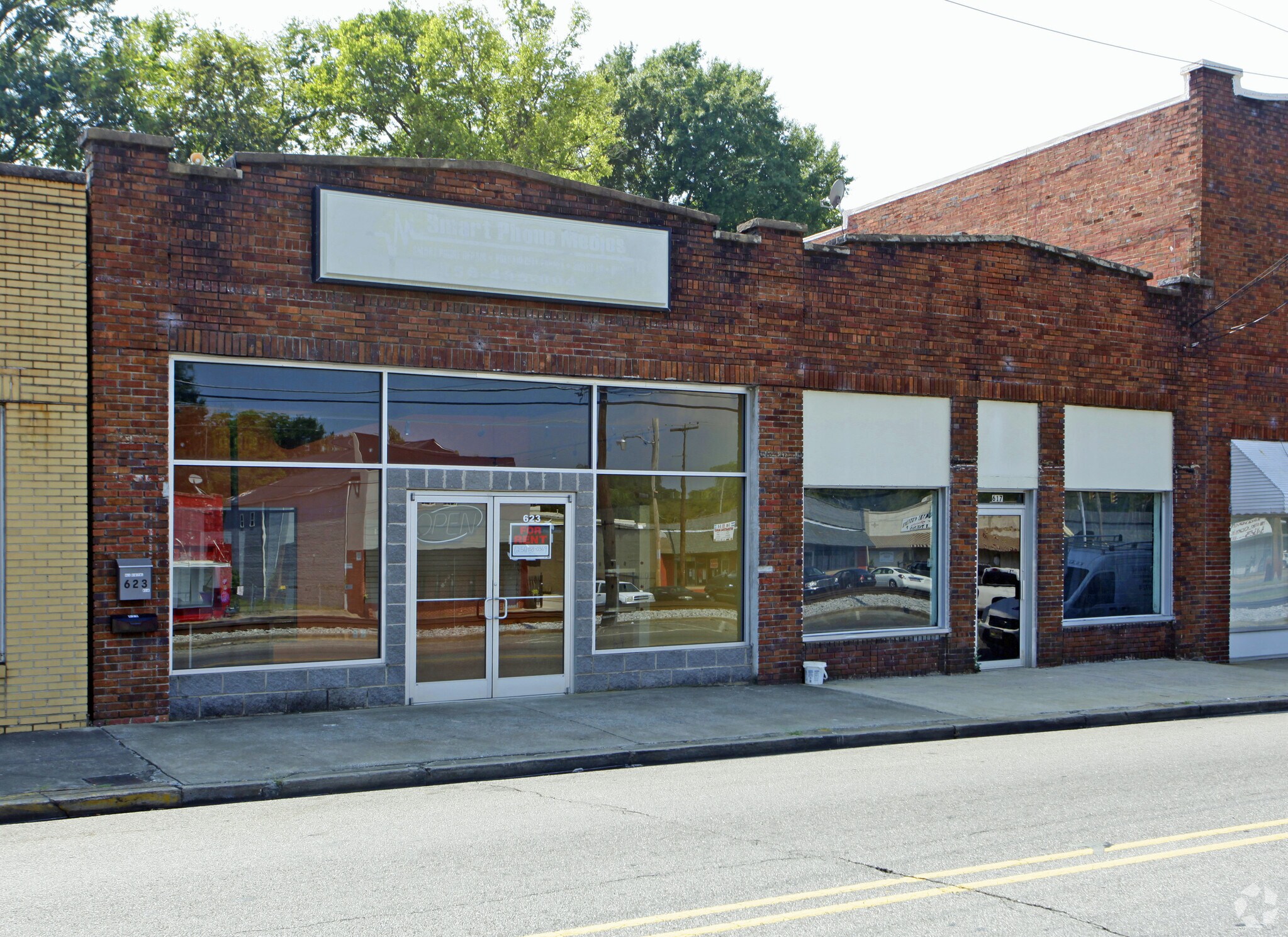 617623 E Broad St, Gadsden, AL 35903