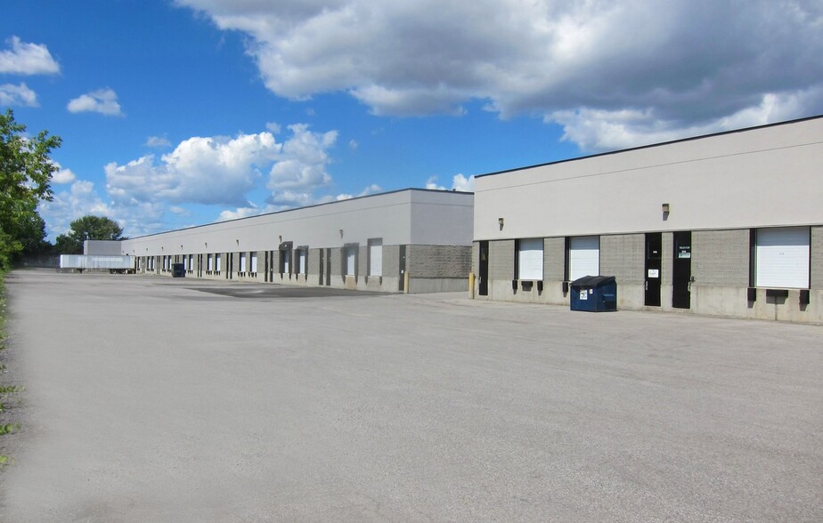 480-518 Av Lépine, Dorval, QC for lease - Building Photo - Image 2 of 12