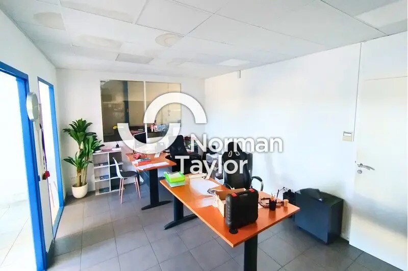 Flex in Montpellier for lease - Interior Photo - Image 2 of 8