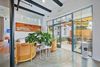 2803 Colorado Ave, Santa Monica, CA for lease Interior Photo- Image 1 of 7