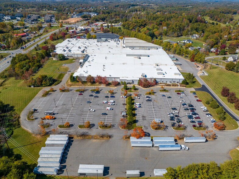 108 Monticello Rd, Weaverville, NC 28787 Park 108