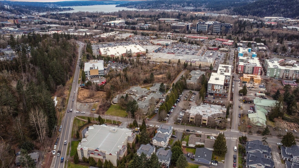 780 NW Juniper St, Issaquah, WA for sale - Building Photo - Image 1 of 3