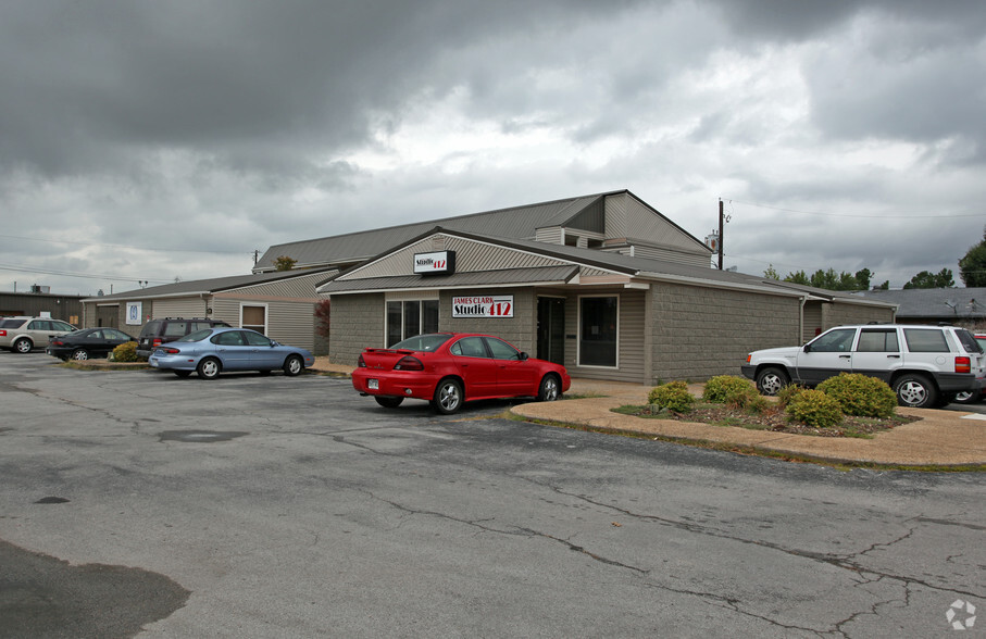 2200 W Sunset Ave, Springdale, AR for sale - Building Photo - Image 1 of 1