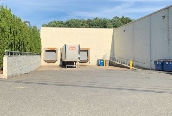 100-300 Ryders Ln, Milltown, NJ for lease - Building Photo - Image 2 of 3