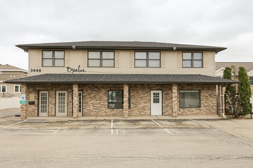 3448 Hillcrest Rd, Dubuque, IA for sale - Primary Photo - Image 1 of 1