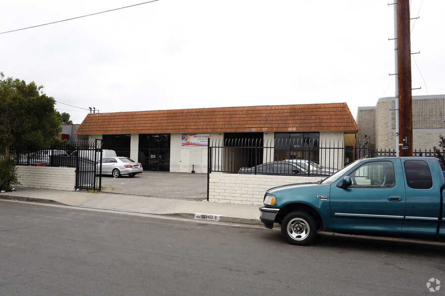 16140 Valerio St, Van Nuys, CA for lease - Building Photo - Image 2 of 5