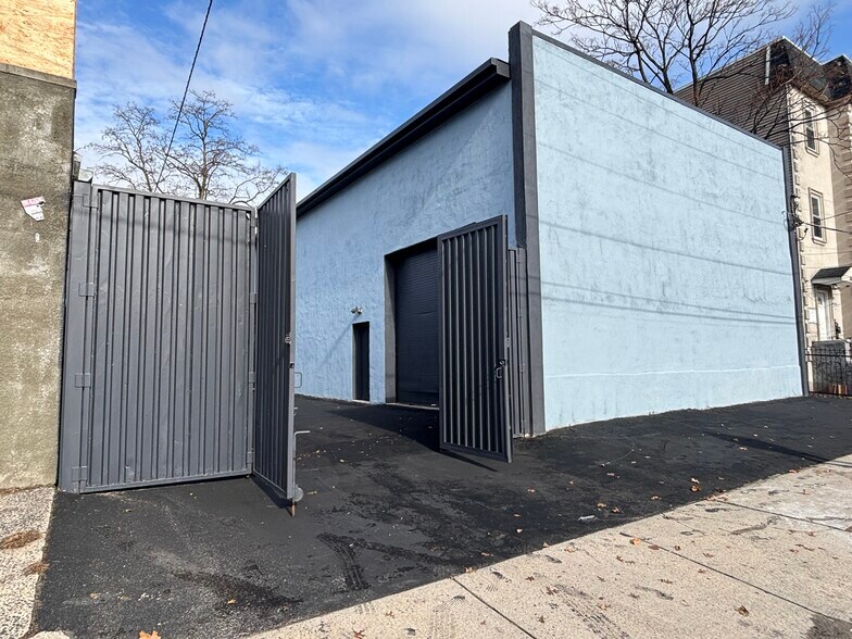 103 Montgomery Ave, Irvington, NJ for sale - Building Photo - Image 2 of 15