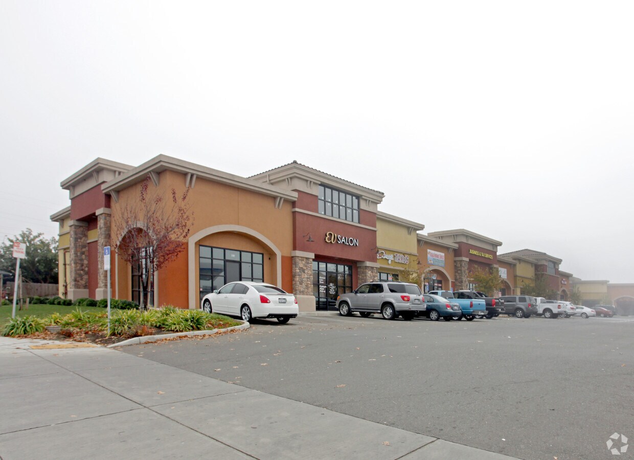 3100 E Service Rd, Ceres, CA 95307