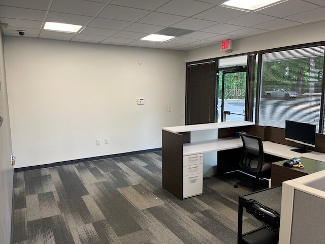 8601 Dunwoody Pl, Sandy Springs, GA for lease Building Photo- Image 1 of 25