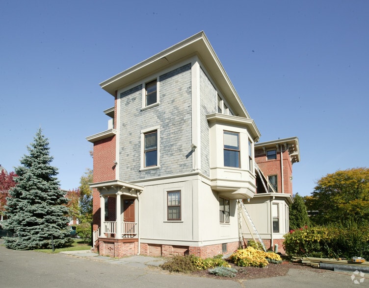 81 Wethersfield Ave, Hartford, CT 06114 Day Taylor House