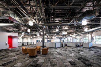 8860 E Chaparral Rd, Scottsdale, AZ for lease Interior Photo- Image 2 of 4