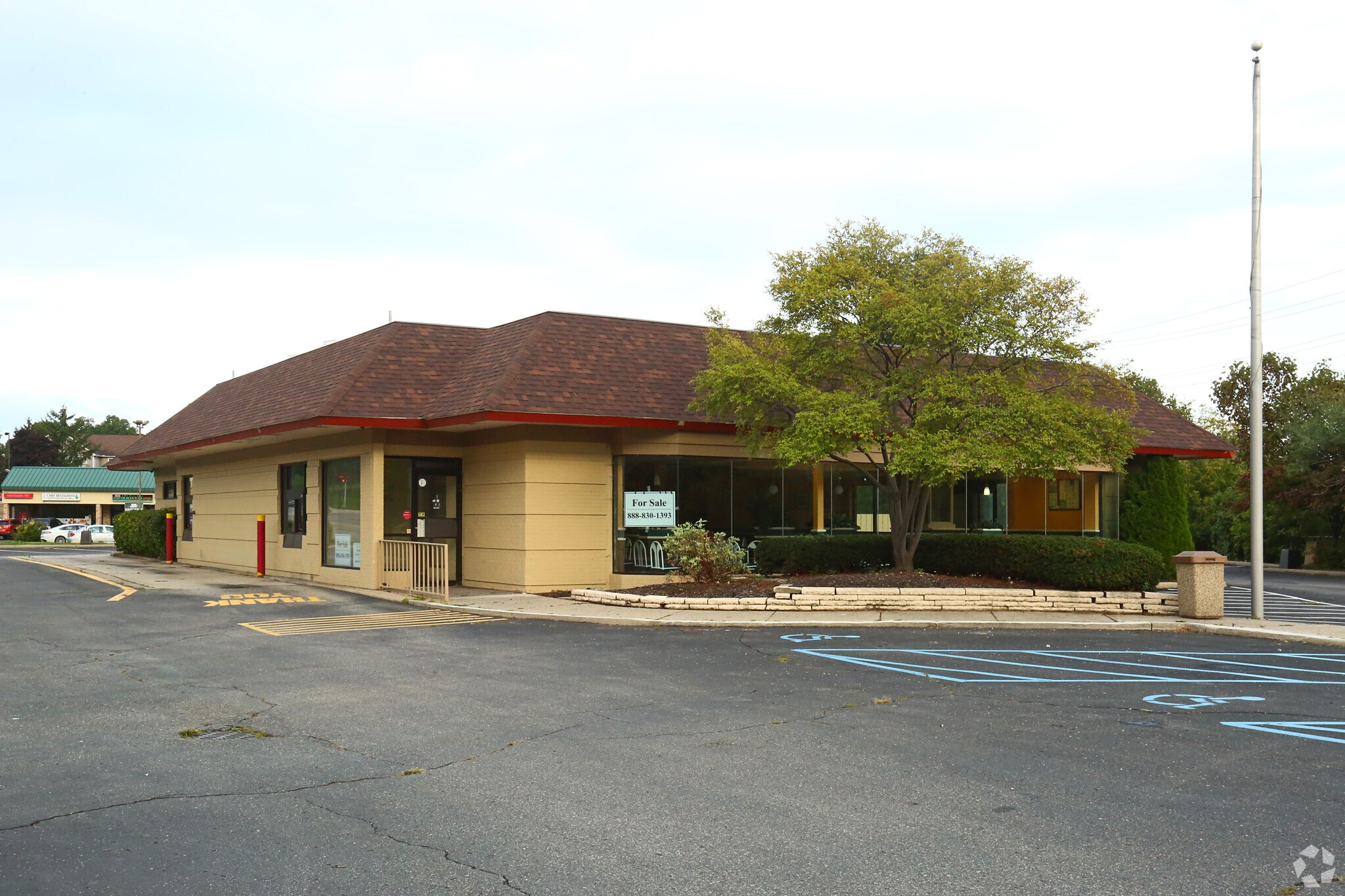 1070 N Huron River Dr, Ypsilanti, MI for sale Primary Photo- Image 1 of 1