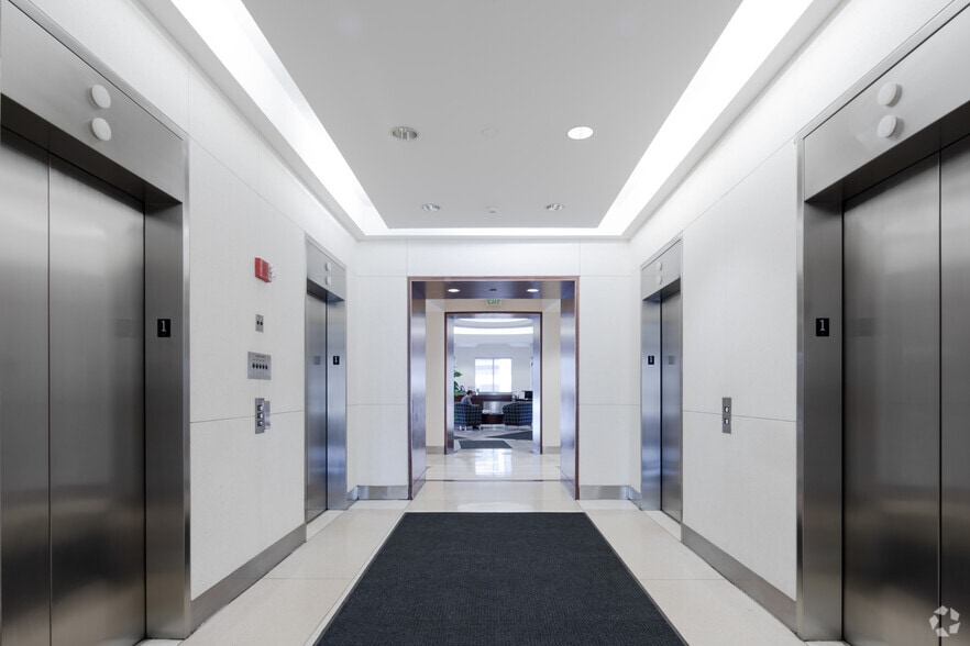 7604 Technology Way, Denver, CO for lease - Lobby - Image 2 of 16