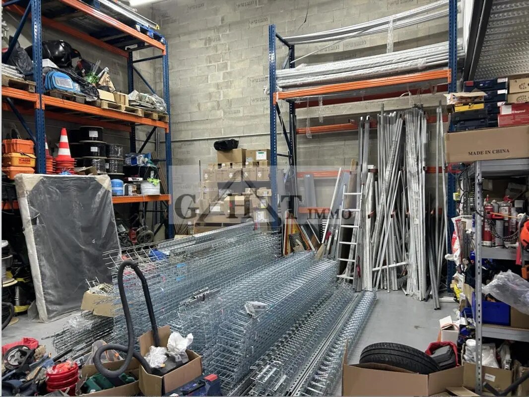 Industrial in Gennevilliers for lease Interior Photo- Image 1 of 6