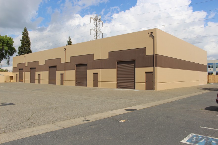 1820 Diesel Dr, Sacramento, CA for sale - Building Photo - Image 1 of 3