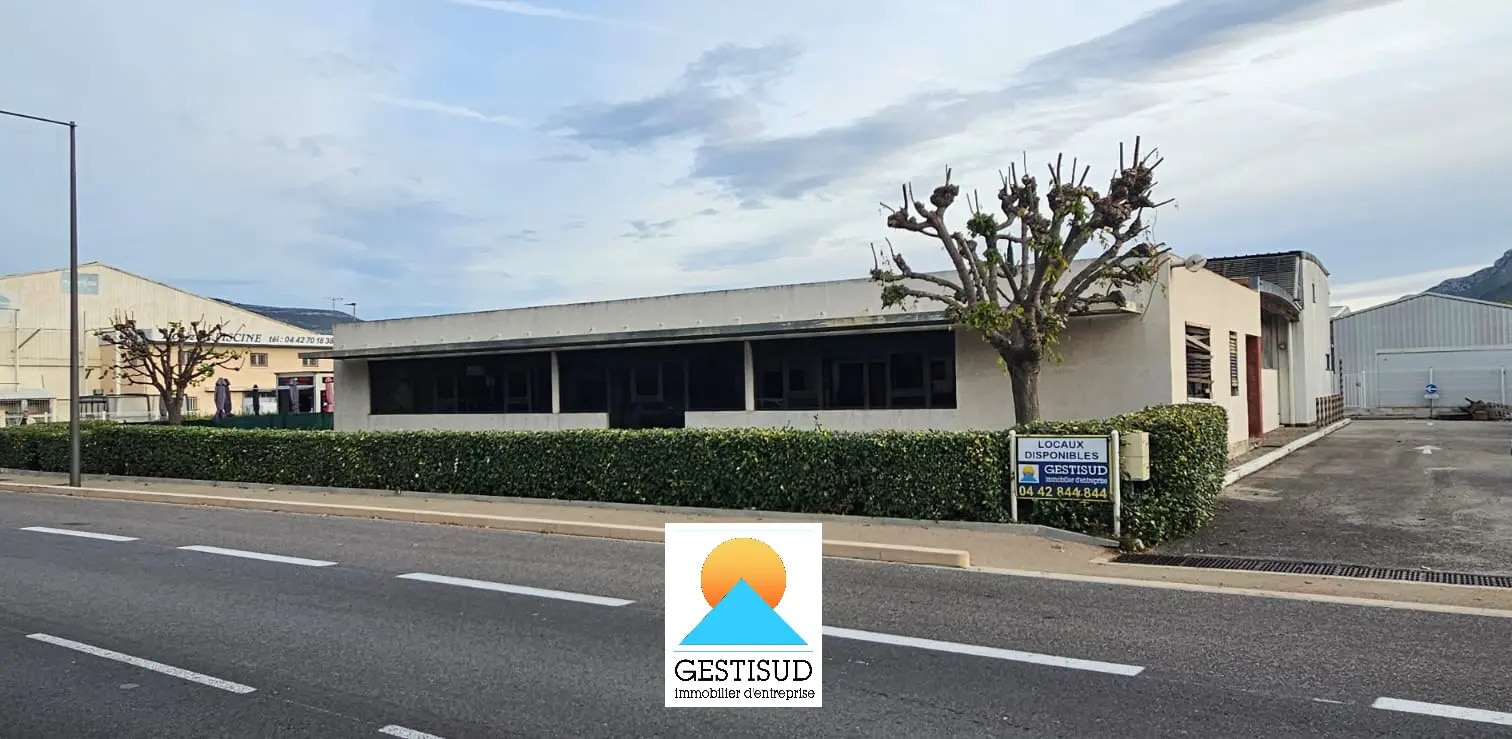 Flex in Aubagne for lease Building Photo- Image 1 of 9