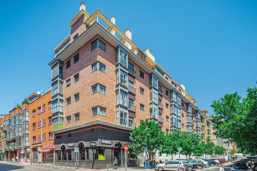 in Madrid, Madrid for sale - Primary Photo - Image 1 of 1