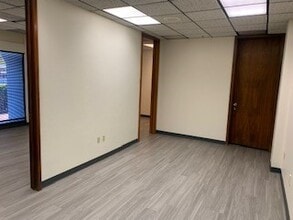 255 E Osborn Rd, Phoenix, AZ for lease Interior Photo- Image 2 of 4